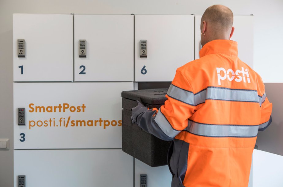 Postigroup's tweet photo. #Smartpost-automaatit myös #Heka’n vuokrataloihin. Arjen sujuvuutta! https://t.co/Uau5WSn2OL #ecom #verkkokauppa #posti #sujuvampiarki https://t.co/vLnPVvLDBo