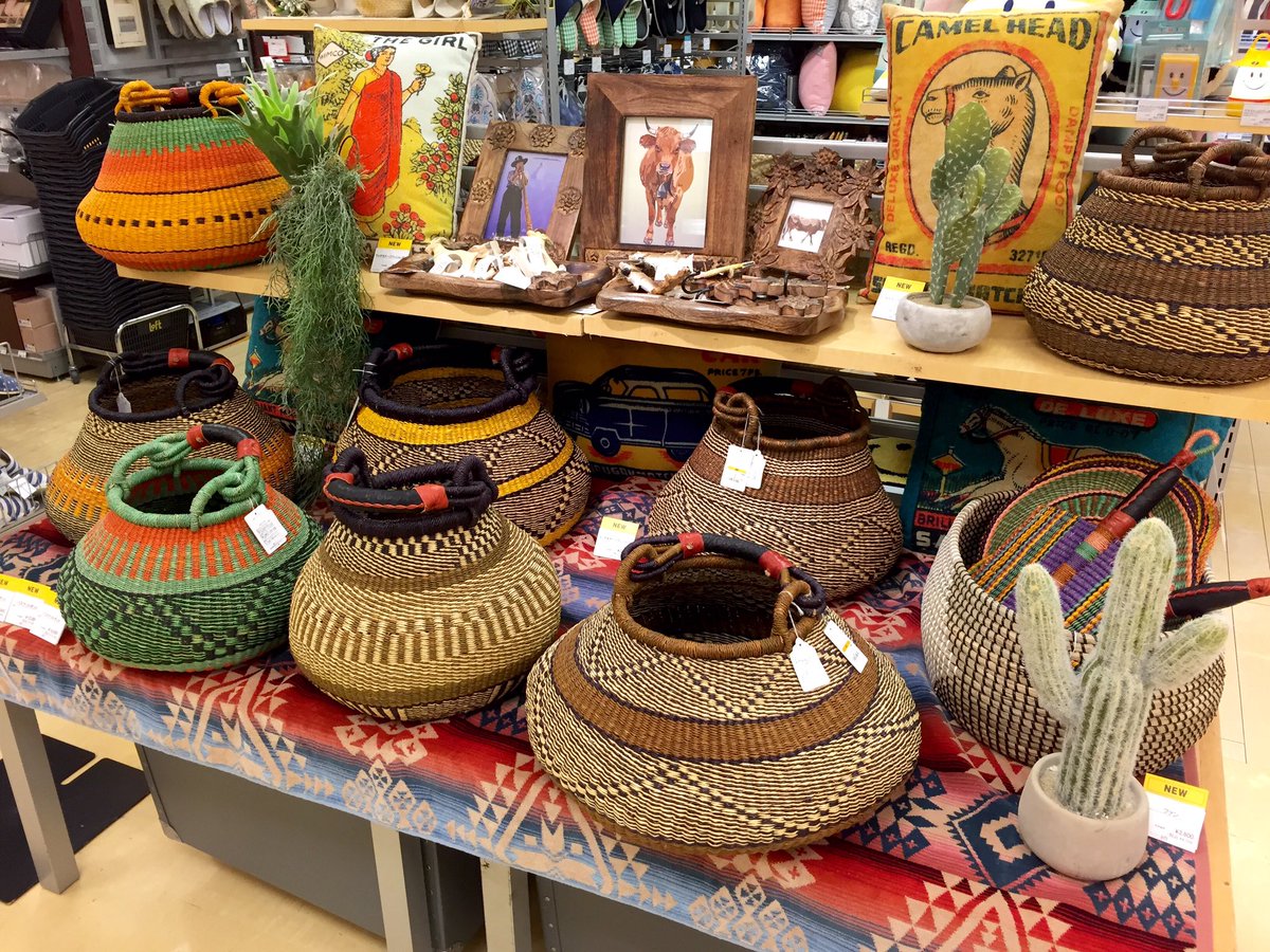 発展途上国の工芸品をプロデュース・販売するフランスの企業、ASART L