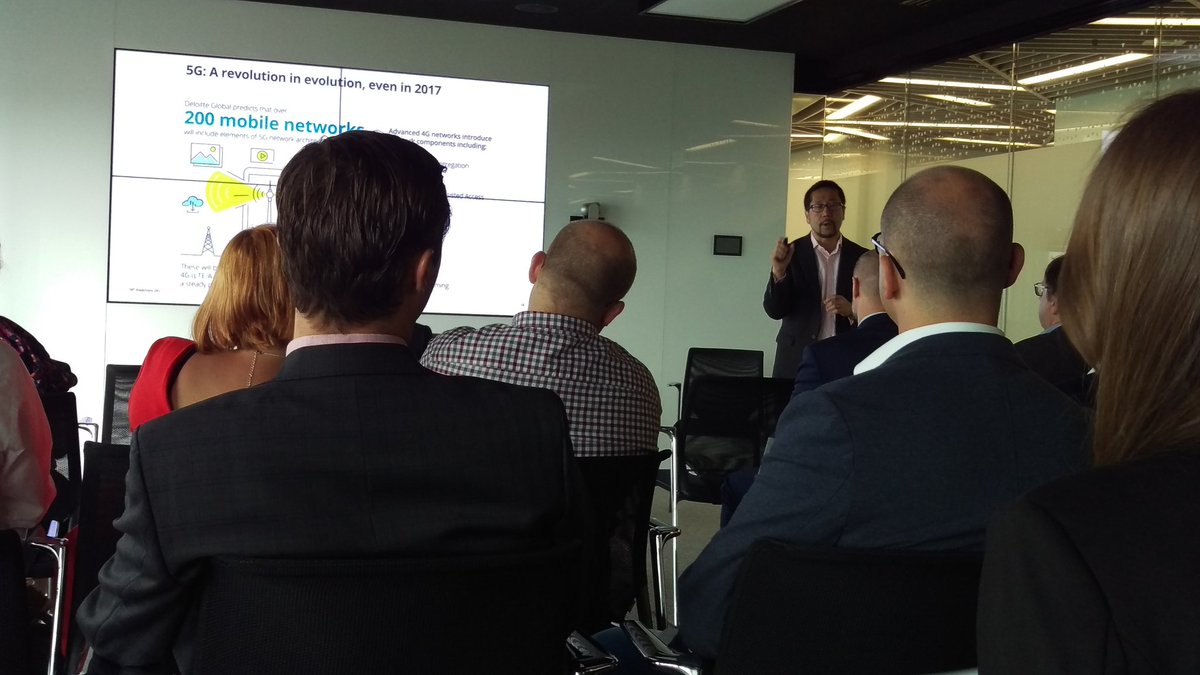 Jakub_Weber's tweet photo. Paul Lee @pjvlee o trendach w TMT, otwiera głowę! @DeloitteDigi_PL @DeloittePolska #5G #VR #CyberSecurity #vinylrecords #ICT https://t.co/S0J19P3kMs