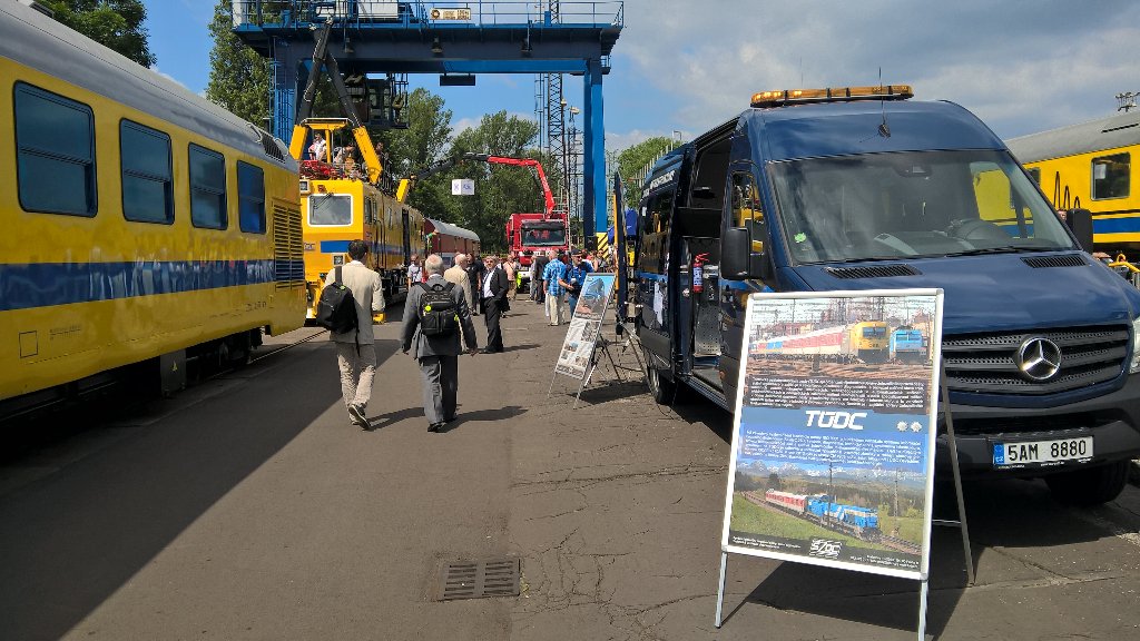 ten_hajzl's tweet photo. #czechraildays #CRD2017 #szdc https://t.co/I17t6eQ7mR