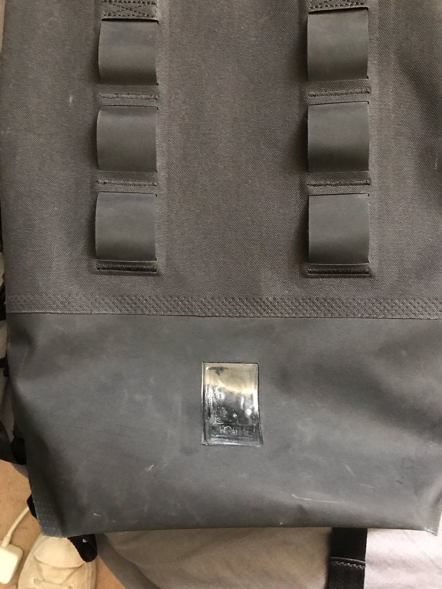 Notmarkstjohnso's tweet photo. @Chrome_Ind hey, the badge came unstuck on my chrome bag at some point. Only 6 months old :( https://t.co/rJH5vQdRXd