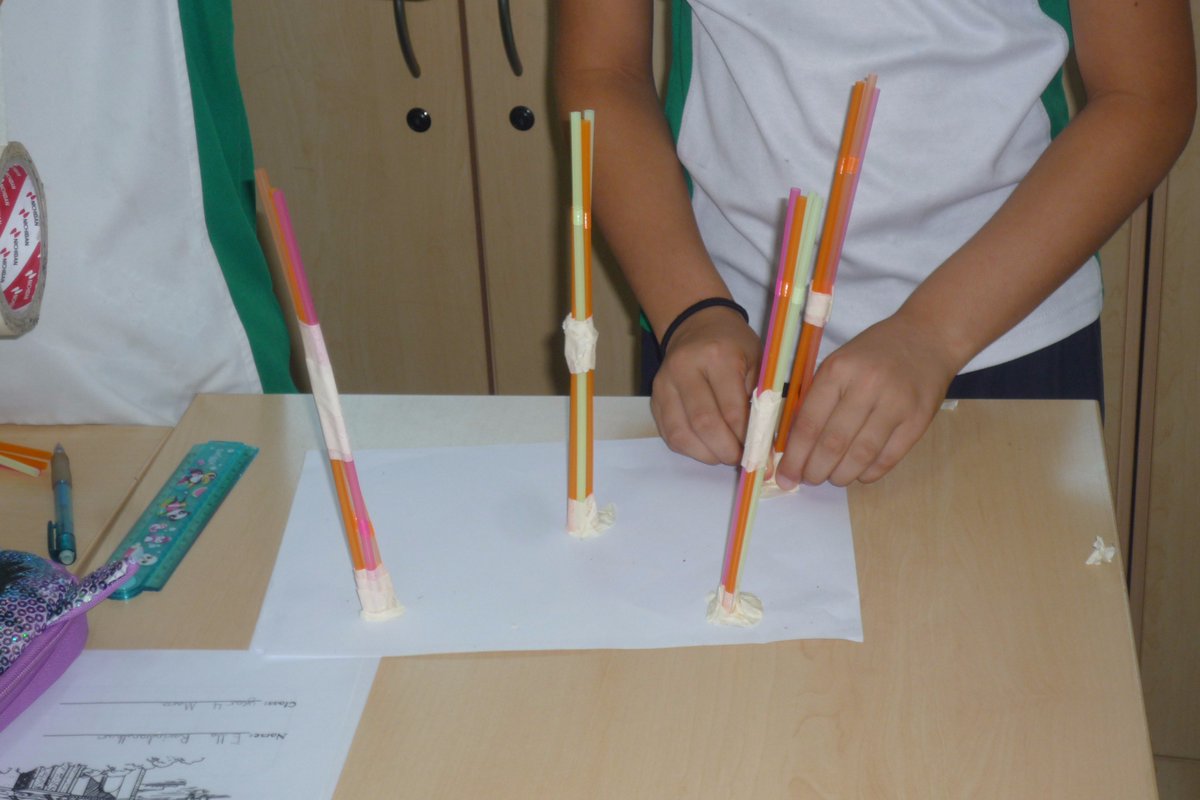 BCADyear4's tweet photo. Bridge building in #Y4Mara today. Which team will build the strongest structure? #BCADCreativity @BCADdesigntech #TeamBCAD https://t.co/wPePW0YozM