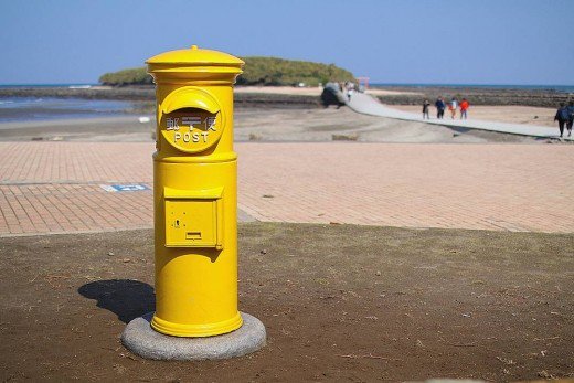 リリコin九州 発見 幸せの黄色いポスト 宮崎県 青島神社には幸せの黄色いポストがありますよ 人気のフォトスポットです しかも実際に投函ができるので ぜひ試してみませんか T Co Pr1c1hzniu ポスト 宮崎市 青島 T Co