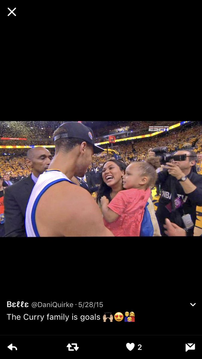 DaniQuirke's tweet photo. 2 years later.. still goals #morelife #literallyplease #morecurrys 😂😍🍾@ayeshacurry @StephenCurry30 https://t.co/YxuMoA5Afx