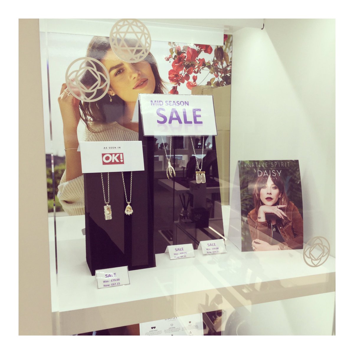 rue5__'s tweet photo. Come and check out Daisy's native spirit necklaces I the sale #priceless #sale #PROMO https://t.co/RmTBEaHRgW