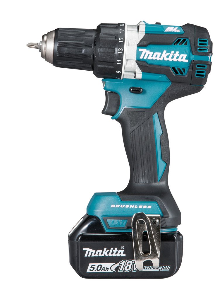 Voor €369,00 ex.btw. heeft u deze prachtige Makita Machine in handen. Incl. 3x 5ah accu's een lader. nog slechts 2 stuks beschikbaar.