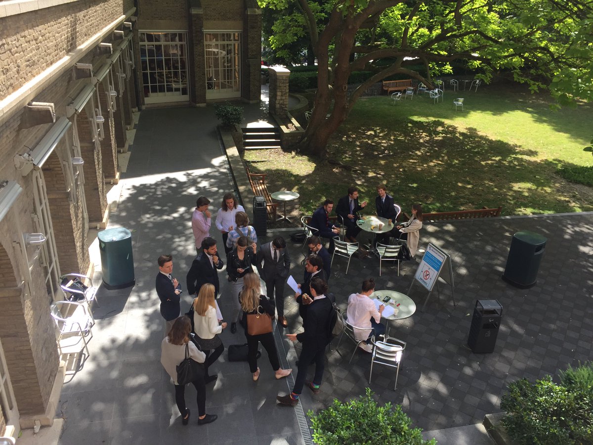 BAkkermans's tweet photo. #UMEPL17 as is customary, #epl delegates negotiate in the sunshine :) https://t.co/35xwTGVteQ