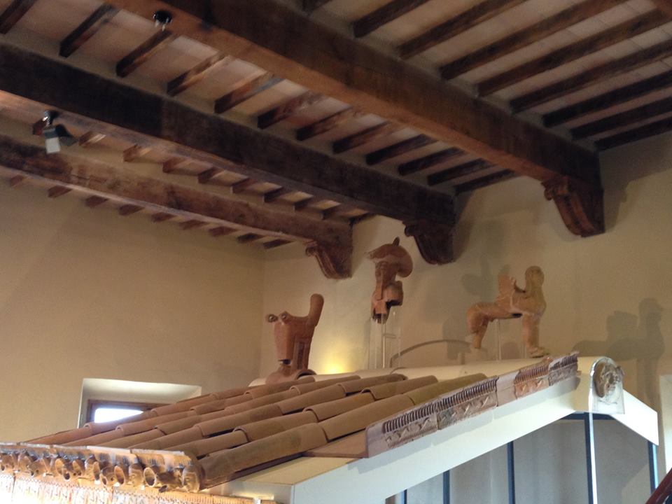 MuseoMurlo's tweet photo. Il museo di Murlo apre le sue porte con il nuovo orario estivo:
Giugno-Luglio-Agosto: Dal mercoledì alla domenica: 10.00-13.30 / 15.00-19.00 https://t.co/GiJqQhYGNa