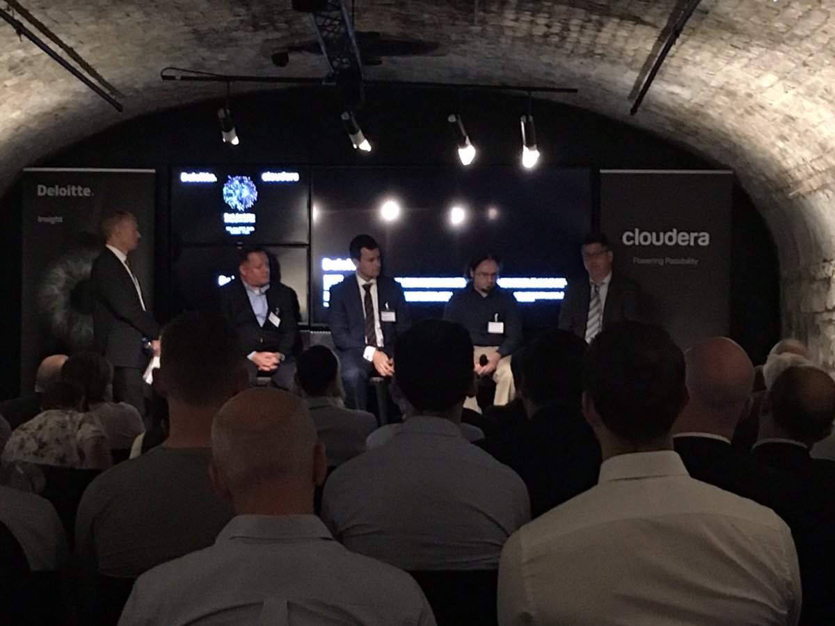 ClouderaEMEA's tweet image. Panel discussion with @RevenueIE, @ESBGroup, @cloudera and @DeloitteIreland on #DarkAnalytics and #MachineLearning