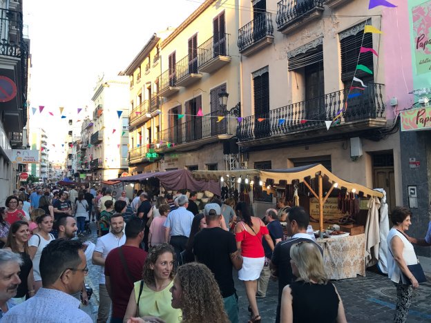 CXTmodernista's tweet photo. Notícia de @lasprovincias ​ sobre la #FiraModernista17 de #Carcaixent https://t.co/NeK7b0juLh https://t.co/jyhFICMhpz