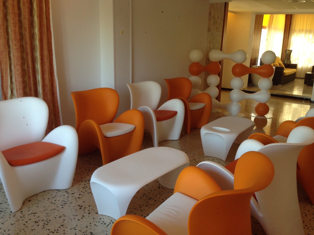HotelAbrat's tweet photo. Nuevos espacios!!
🤗👾💖
New spaces!!
#desing #newlook #cool https://t.co/5cDhyMd1v7