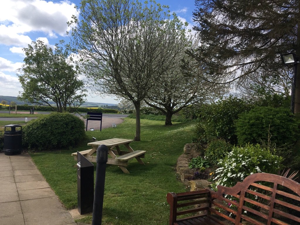 RedwingsRut's tweet photo. Need a mid week stay near #Rutland? With select rooms from just £39.95* what's stopping you! Call us and book today 01572 74 8787 https://t.co/B8ipgRrGck
