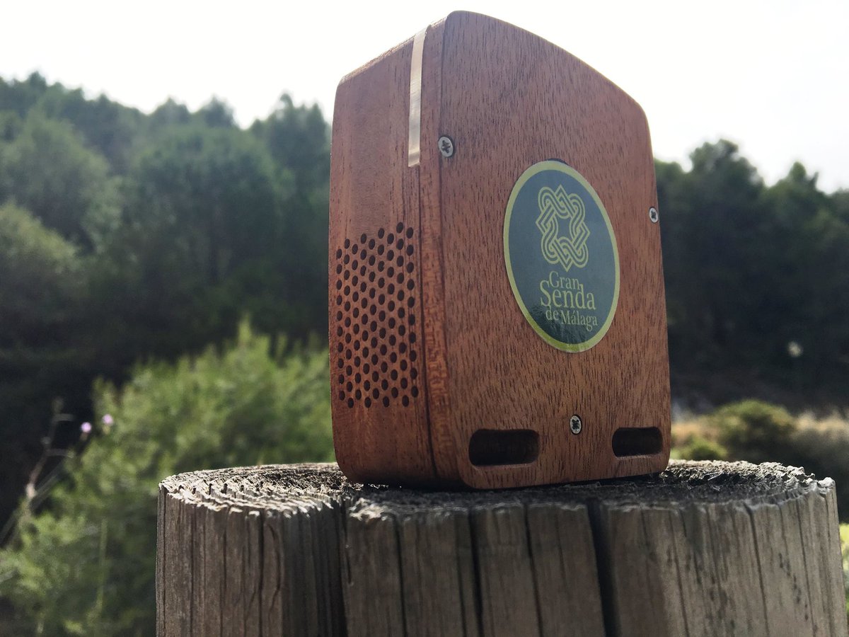 UrbanClouds_ES's tweet photo. Nuestro dispositivo #Appmosfera ha llegado a la @GranSendaMalaga para medir la calidad del aire en #Málaga https://t.co/reN7xBbLqa https://t.co/UUScaTljFI