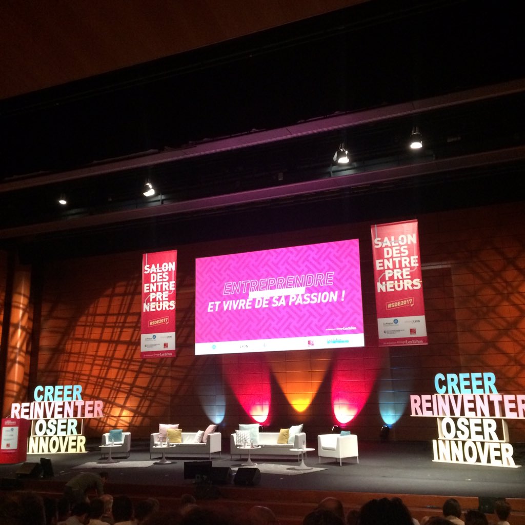 ClubCpe's tweet photo. C'est parti pour le débat d'ouverture du #SDE2017 #Lyon https://t.co/xz18uNGSg2