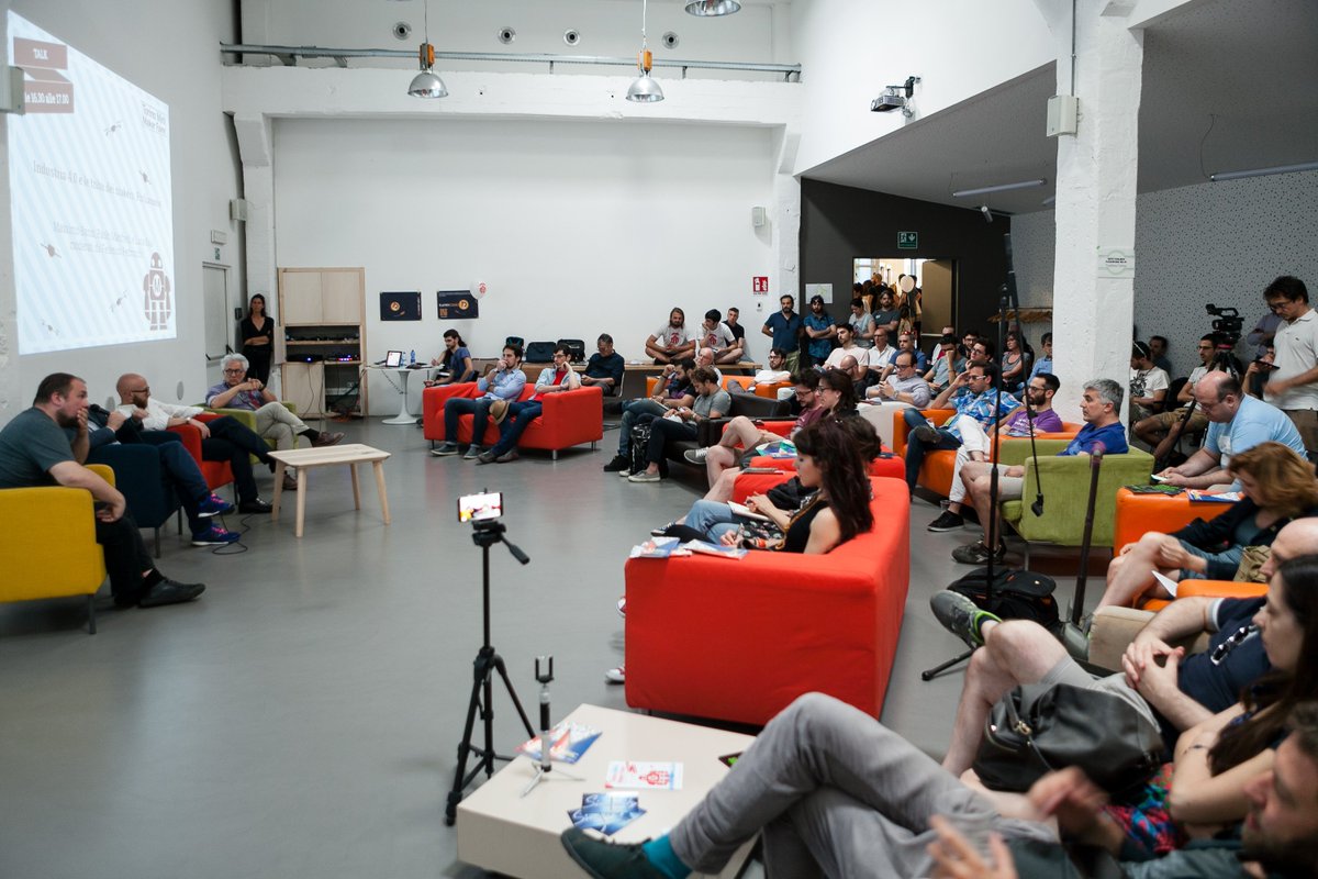 TOmakerfaire's tweet photo. Tutte ma proprio tutte le foto di #ToMMF2017? Sfogliale qui! ๐ https://t.co/bQj3Oa3tN0 ๐ #MakerFaire #Torino https://t.co/JlFoXV29Kj