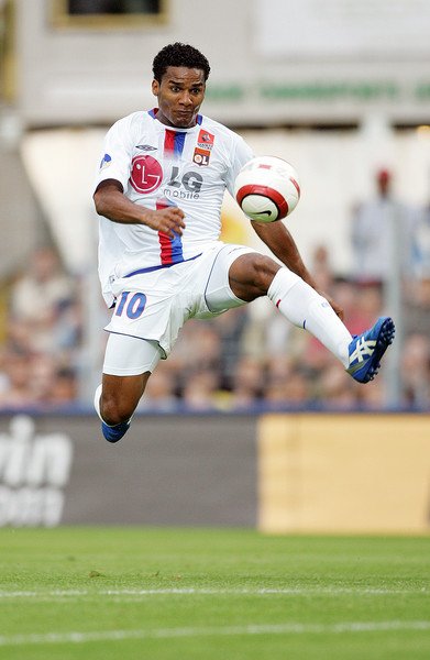 Happy birthday Florent Malouda!! He turns 37 today!      