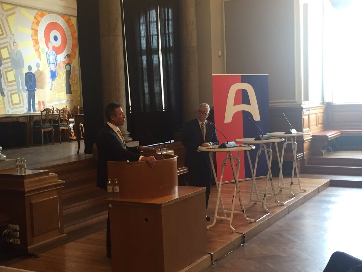 Rasmus Nielsen og <a href="/AndersFoghR/">Anders Fogh Rasmussen</a> afslutter konferencen: "Free movement as the core of the EU" #brexit #eupol