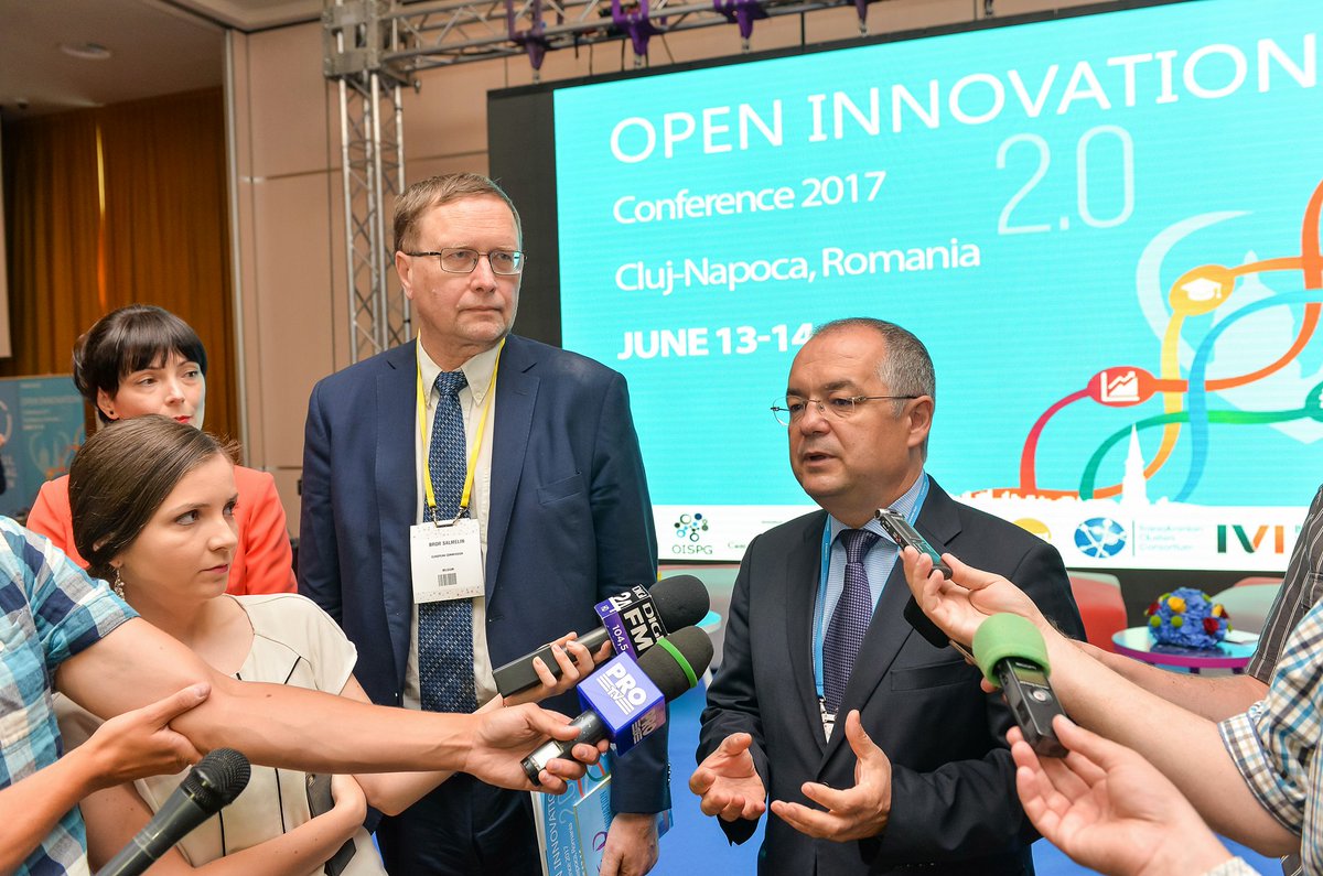 OISPG's tweet photo. Brilliant insights on how to foster industry and society #commons for a value creation environment? @DSMeu #OI2Conf17 https://t.co/xDGDyArvNx