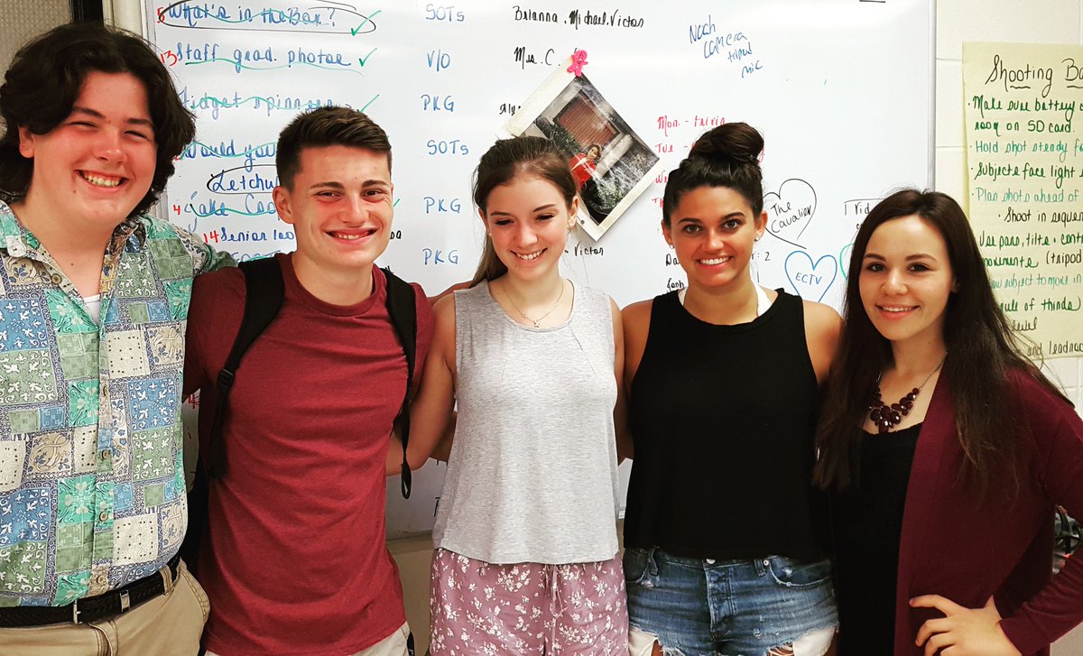 ehscavalier1's tweet photo. My favorite morning seniors. #gocavos #ECTV #classof2017  #goodluck #missyoualready https://t.co/fSUCfADcJM