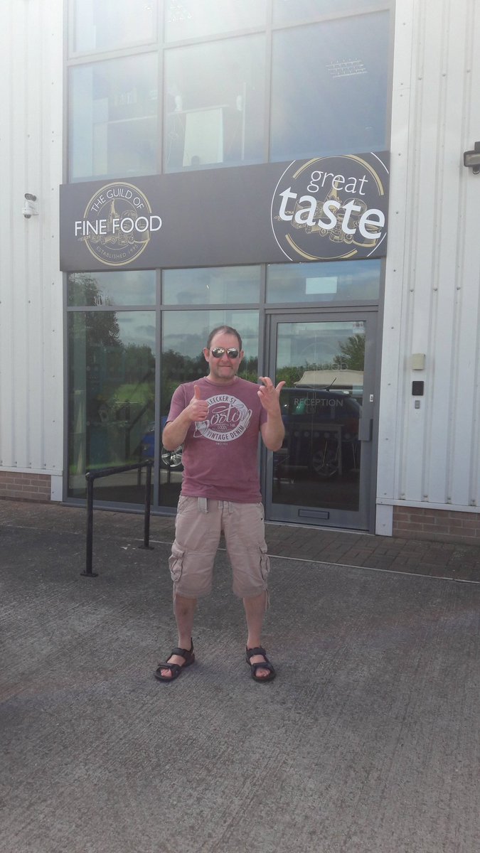 annspantrylarne's tweet photo. @guildoffinefood 3.30am start for drop off! #juding #fresh #gta2017 https://t.co/KvNXZ2CzFi