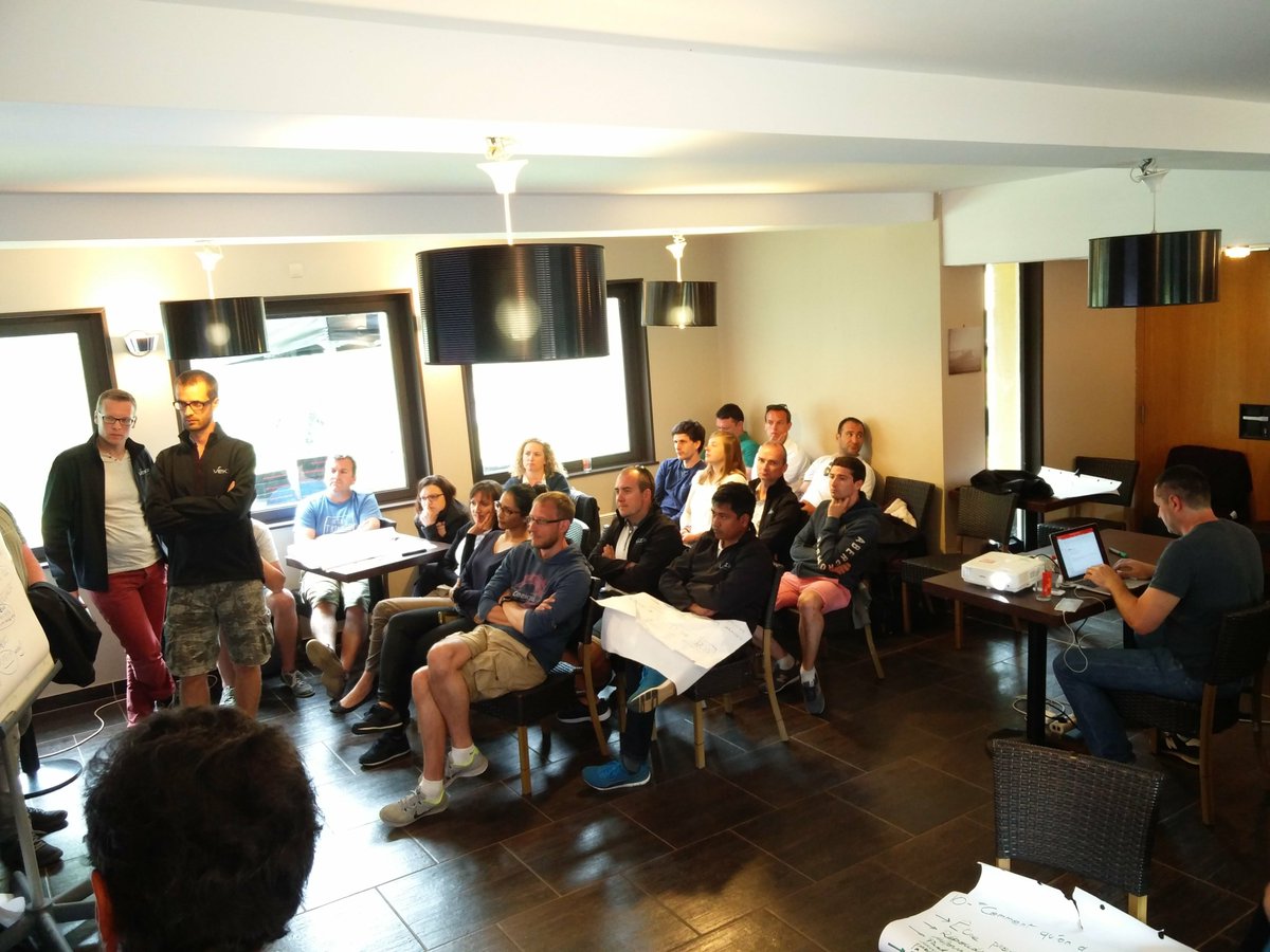 Vekia_Fr's tweet photo. Séminaire annuel Vekia : Prise de recul sur le #travail accompli et mise en place de nouveaux #challenges pour encore s'améliorer 🚀 #GO ! https://t.co/uHf9WwZREv