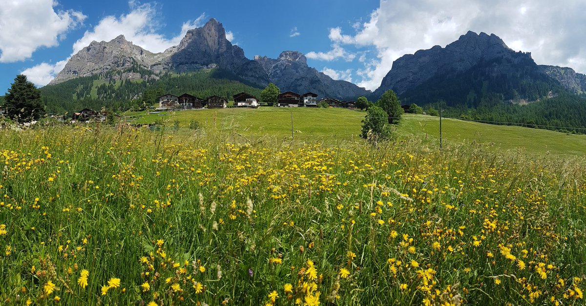The paradise is here!!!#hotelgarniongaro #selvadicadore #dolomiti #sudtirol #photooftheday #photography #foto #paradise