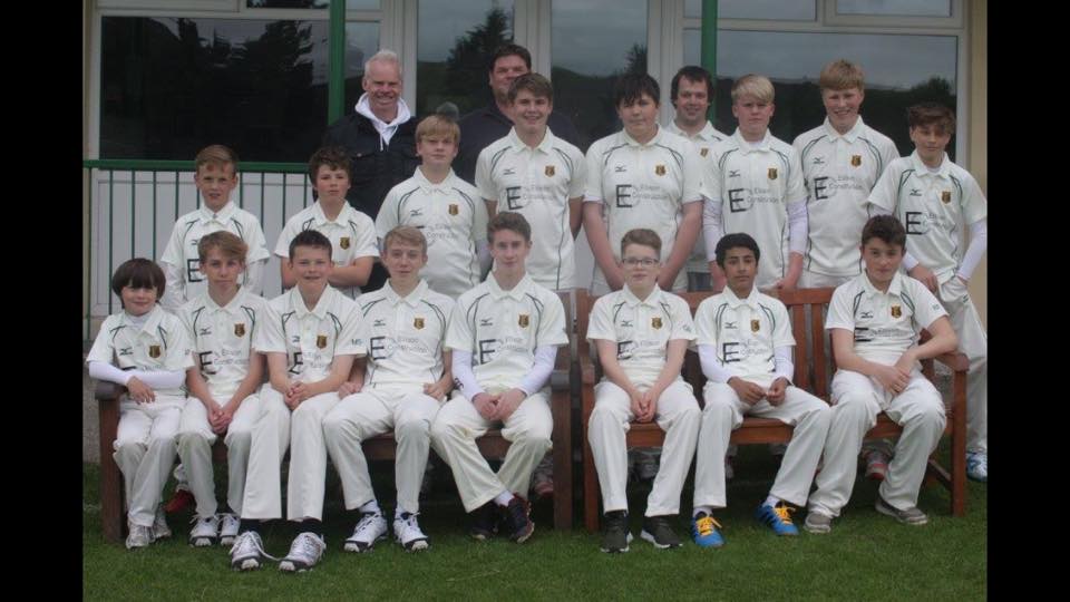 EllisonConstLtd's tweet photo. We are very proud to sponsor Embsay U15s Cricket Club. All looking very smart! https://t.co/dNuiyU3Qko