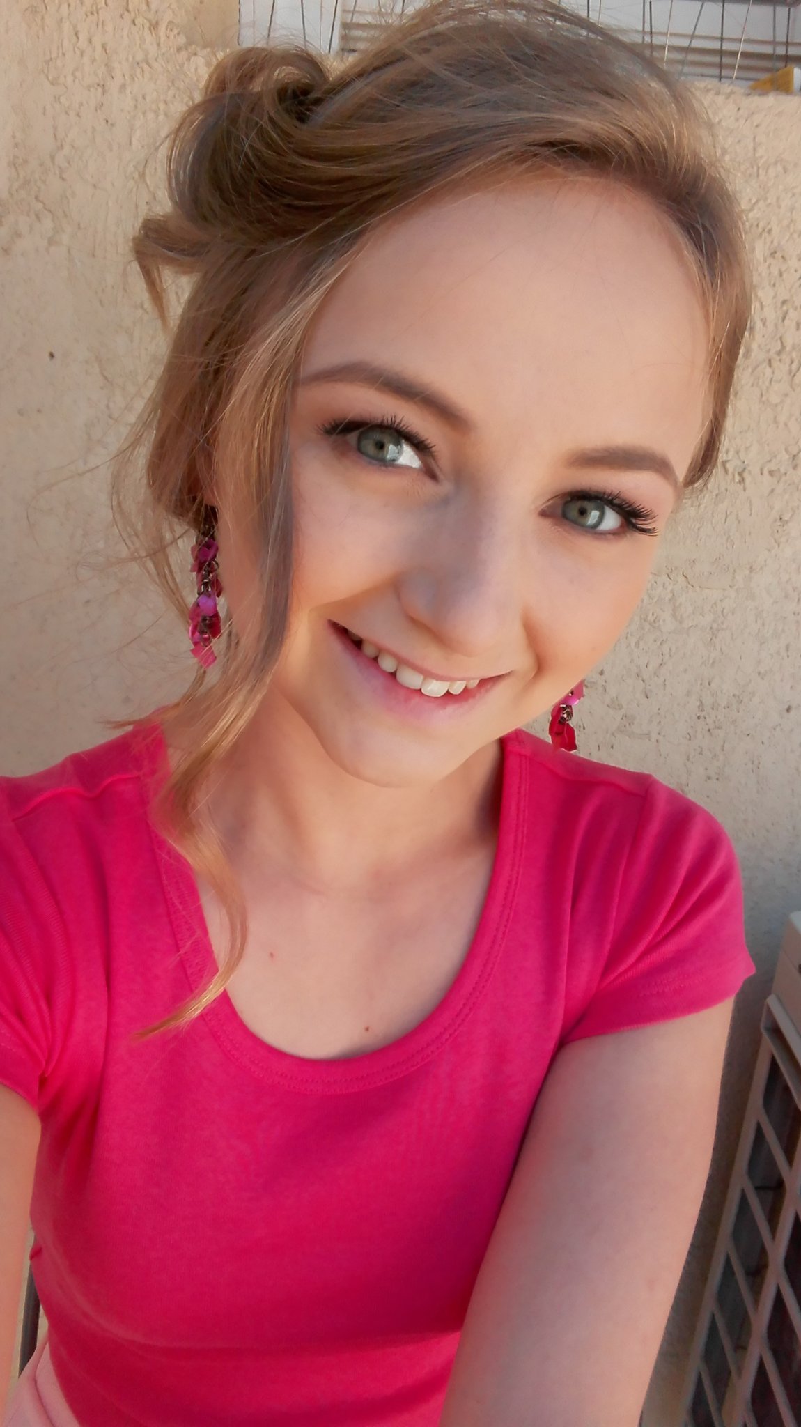 TW Pornstars - Lady Bug. Twitter. Pink princess 👧😊. 10:45 AM - 13 Jun 2017