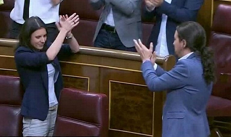 JotDownSpain's tweet photo. Cántame, me dijiste cántame, cántame por el camino... https://t.co/fMS524Vyns