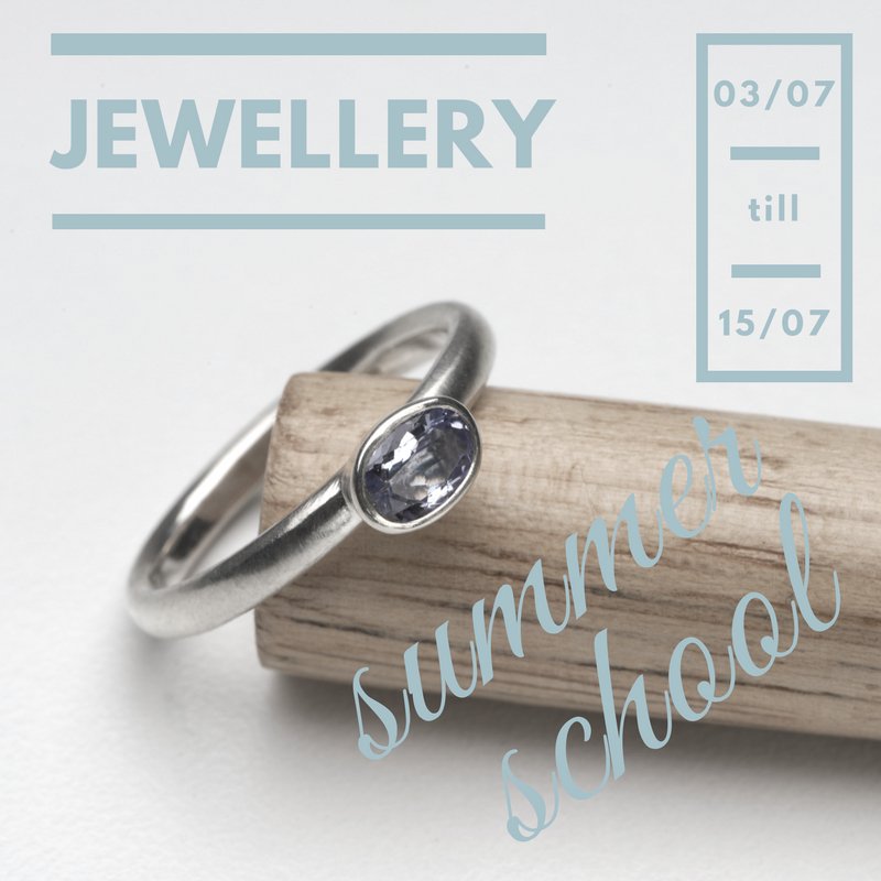 Discover a whole world of jewellery making this summer! Take a look at all the workshops on offer just off Glos Rd facebook.com/pg/lucylyonjew…
