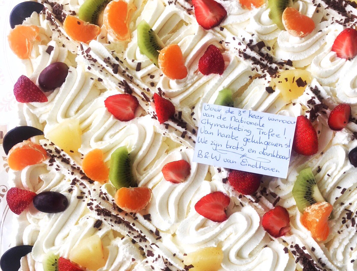 Hartelijk dank aan <a href="/JJorritsma040/">John Jorritsma</a>, <a href="/JakobWedemeijer/">Jakob Wedemeijer</a> en overig B&amp;W <a href="/gem_Eindhoven/">gemeente Eindhoven</a> voor de felicitaties! #Eindhoven #NCT17 #NCC17 <a href="/NCtrofee/">NCT</a>