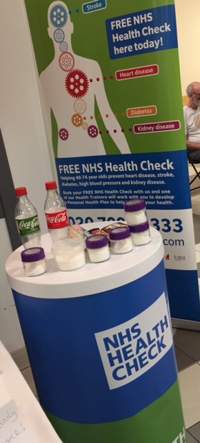 LHealthTrainers's tweet photo. Great to see Jeanann, Rhodah &amp; Elleni out offering free #NHSHealthCheck and #HealthTrainer in Kensington and Chelsea. #Health #FreeService https://t.co/LWAUasryvQ