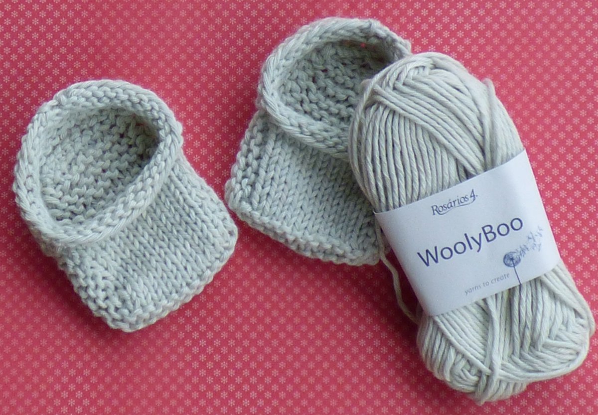 GanchilloNR's tweet photo. Pensando en un regalo para #bebe? Teje unos patucos con WoolyBoo (algodón, lana y bambú), teñido con tintes naturales. Y este mes 25% menos https://t.co/aYbsayuyMd