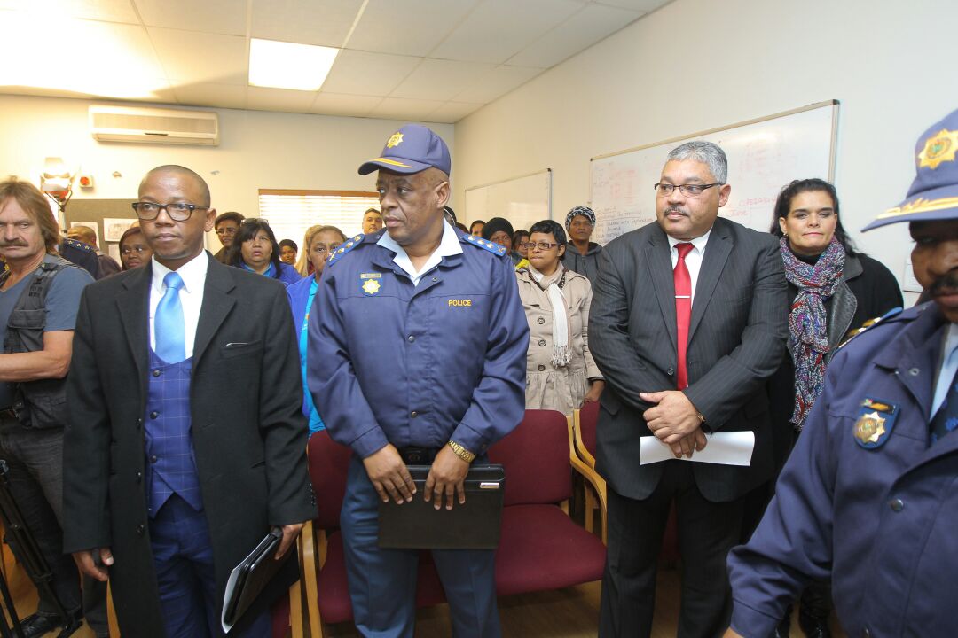 SAPoliceService's tweet photo. #sapsWC #SAPS Manenberg &amp; #BusinessAgainstCrime together with Spar reopened the refurbished Manenberg SAPS Victim Friendly Room today. ME https://t.co/iS9AZwuIaH