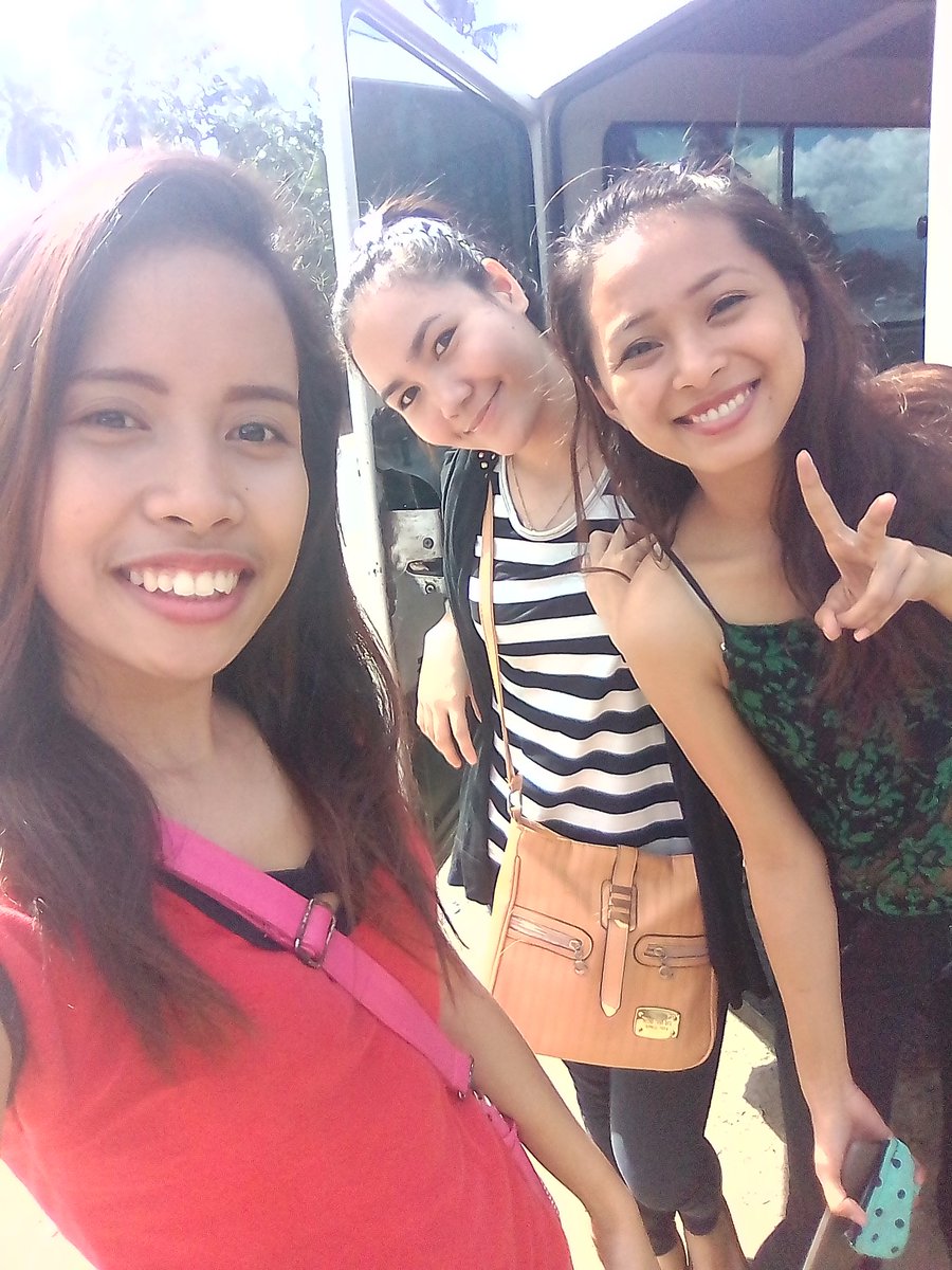 shuunessy's tweet photo. With workmates ๐
#crazygals https://t.co/NAWRZWwEY5