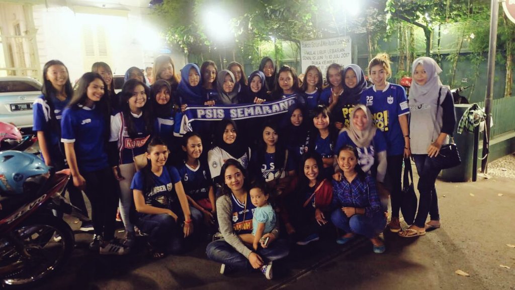 PanserGirl's tweet photo. Terimakasih telah meluangkan sedikit waktu untuk berkumpul ❤❤
Still Strong Still Beauty https://t.co/SztHHmSzEi