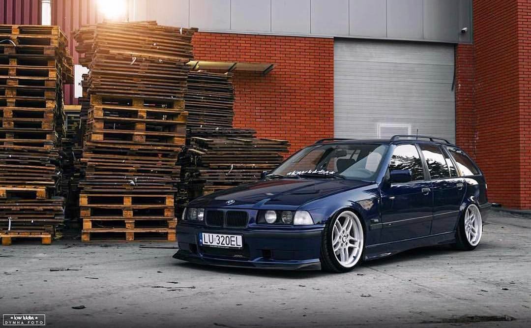 bmwguide's tweet photo. #bmw #e36 #touring #mparallel https://t.co/xPudZpZiBq