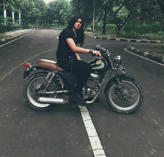 Siapa ini? 😂😂😂😂