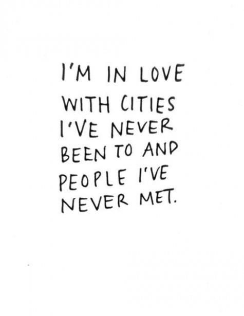 TravelSelfies's tweet photo. I'm in love with cities I've never been to... https://t.co/dZapgnKKmG