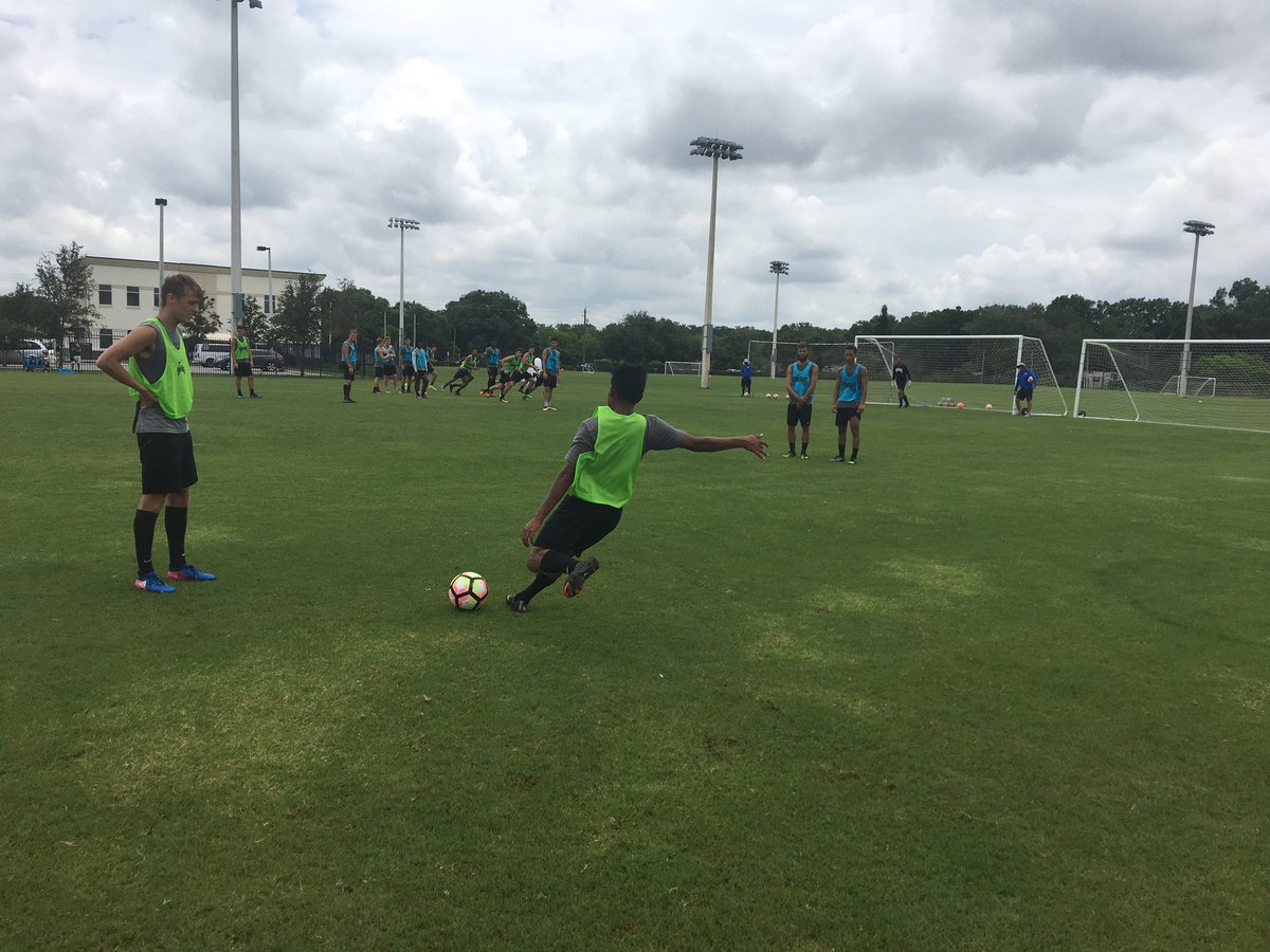 RowdiesFutures's tweet photo. Rowdies U23s hard at work preparing for Wednesday's rematch against @lakelandtropics! Kickoff is at 7:30pm at the Waters Complex. #COYR https://t.co/IYk8hPKZzP