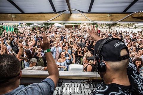 The bigger the crowd the bigger the buzz 😍 <a href="/AbodeRecords/">ABODE</a>