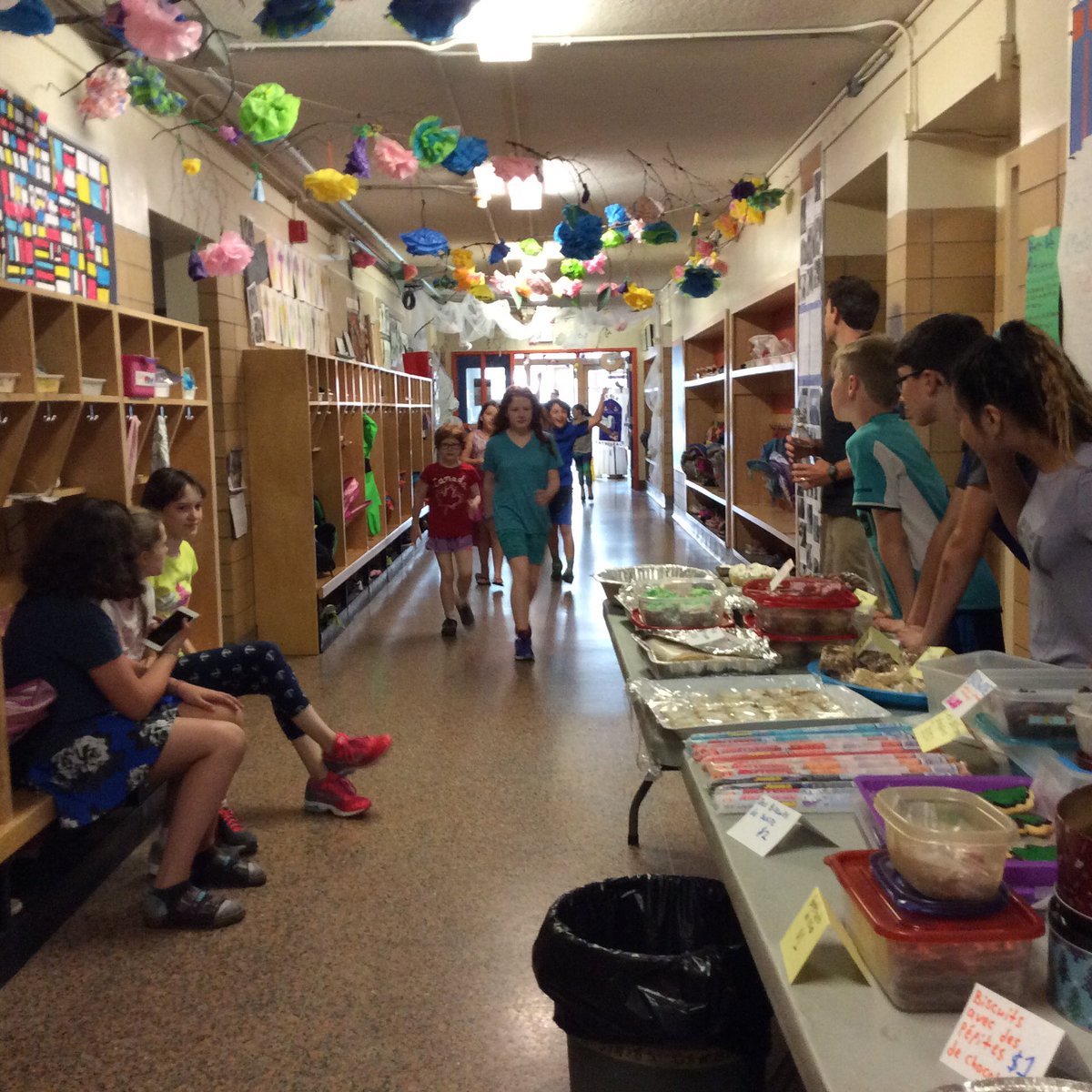 kytemark's tweet photo. Ss tweet: Our class did a #bakesale 2 raise funds for @onetreeplanted #planttrees $1=1 tree #reduceclimatechange #bethechange https://t.co/FzUlTNIGdU
