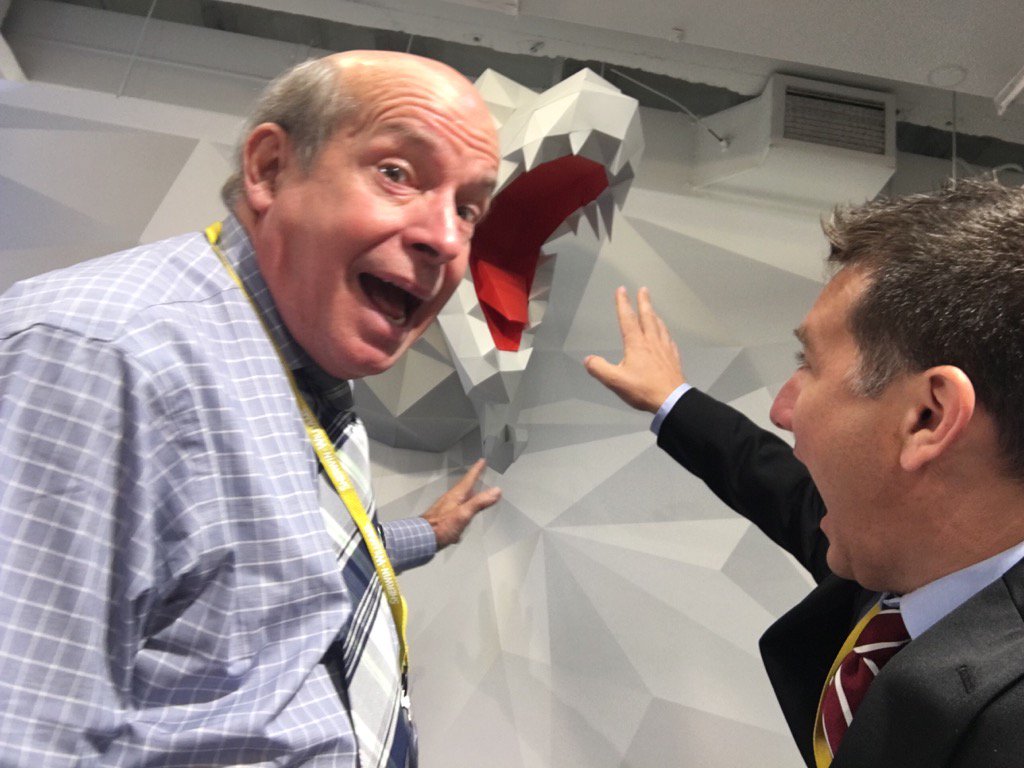 greg_gmac's tweet photo. SixInch is scary cool!!  #NeoCon2017 https://t.co/UxXanOhzU3