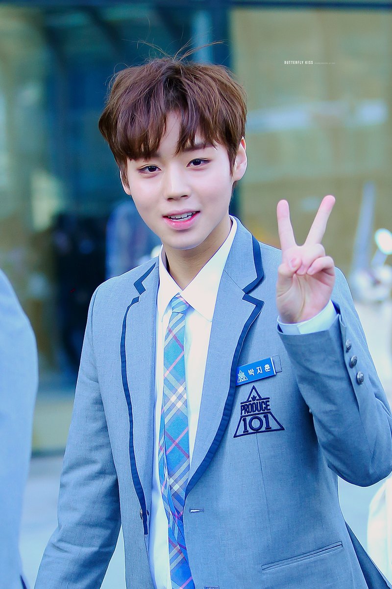 toon_bts's tweet photo. จะน่ารักไปไหน✌
#PRODUCE101 #Jihoon #deahi https://t.co/MbNkHss7gK