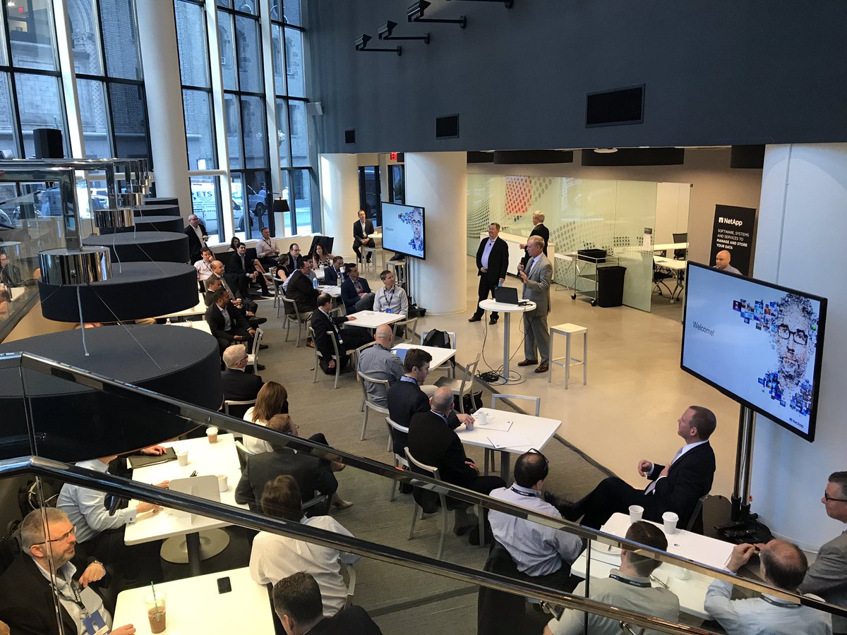 Julie_Leverenz's tweet photo. @BirdNetapp welcomes @DrMarkBregman to deliver the keynote speech kicking off @NetApp EBC in NYC #DataDriven #NetApp #datafabric #NetAppEast https://t.co/xDT6FrKq98