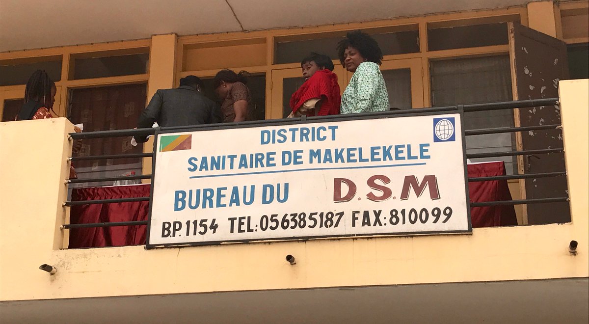 CongoUnfpa's tweet photo. Premier session de formation sur l’initiative First time Young Mothers #FTYM à l’hôpital de Makélékélé à #Brazzaville. #UNFPA #Congo https://t.co/DRIBD2ZyEv
