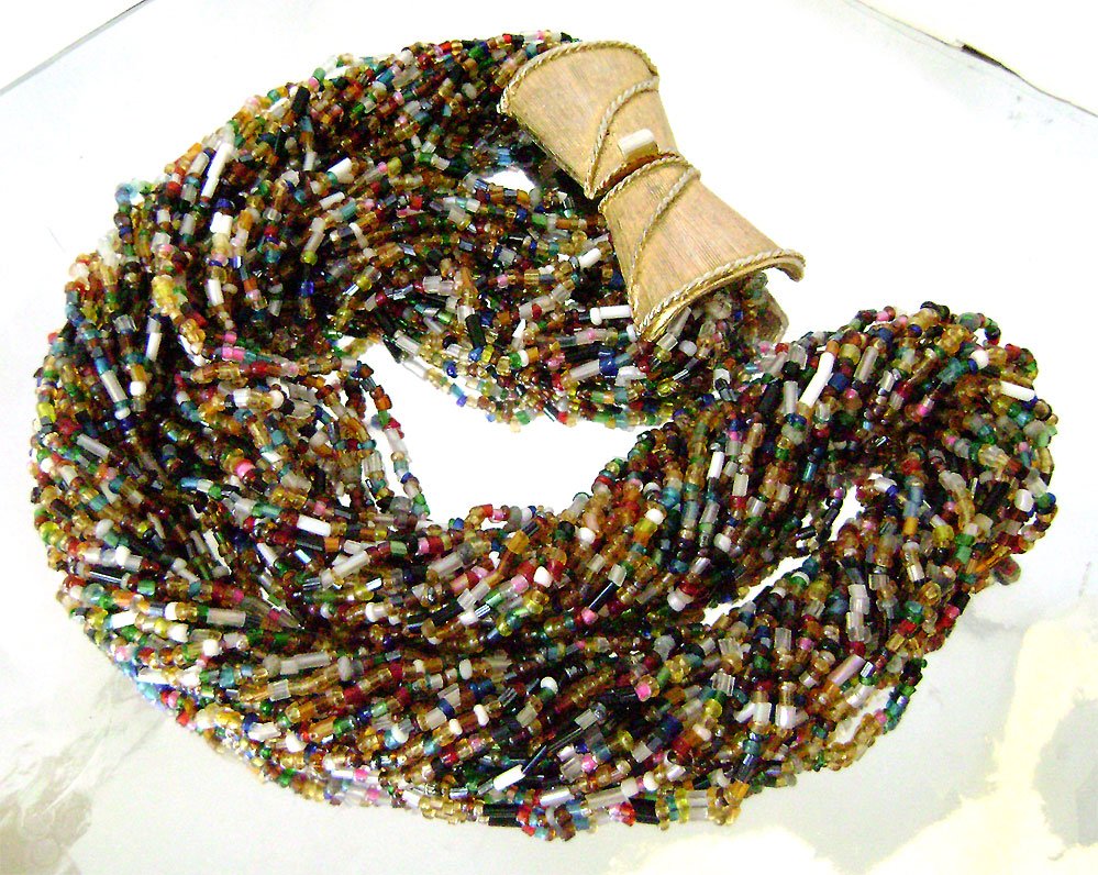 AmazingGems's tweet photo. #Vintage Multi color #Microbeaded long #Torsade #Necklace Huge clasp By JustSparkles https://t.co/rfHqA57jjV https://t.co/RFWl0J5oir