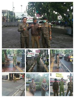 LinmasCoblong's tweet photo. Giat penjagaan dan penghalauan PKL dan parkir liar di trotoar 5 titik rawan pelanggaran. @ridwankamil @dn_dedi @Satpolppbdg @Linmaskotabdg https://t.co/U9ZiIrpDHz