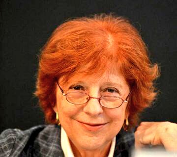 slashradioweb's tweet photo. Oggi a #slashbox si parla di #donne con grandi #donne : #ChiaraValentini #GaiaGiorgetti e #LellaCosta #slashradio #slashradioweb https://t.co/xm43BlIjOW