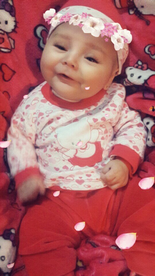 aracelii023's tweet photo. Por dejo y hago miles de cosas mi princesa🤗😍 https://t.co/mHIfx4i1Kq